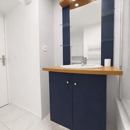 Appartement T2 Moderne Proche La Rochelle Avec Parking Privé